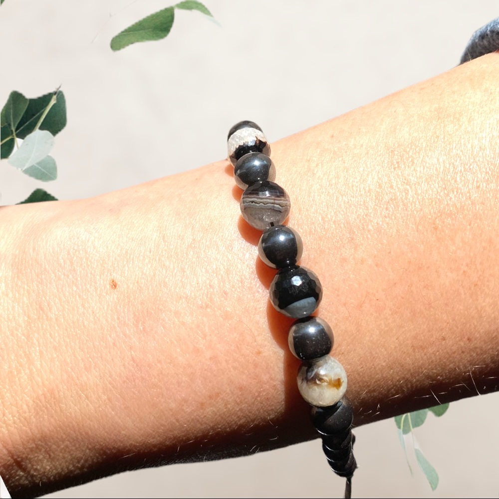 Hand Crafted Onyx Quartz and Hematite Bead Bracelet Authentic Real Stones - Picture 2 of 6